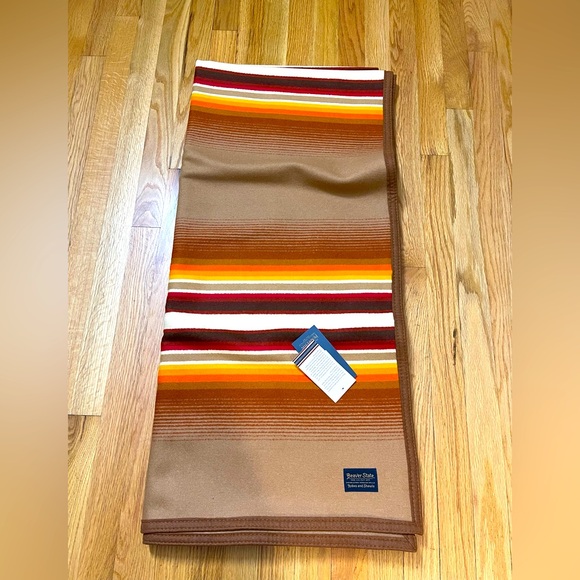 Pendleton Multicolor Striped Blanket from film Killers of The Flower Moon. NWT